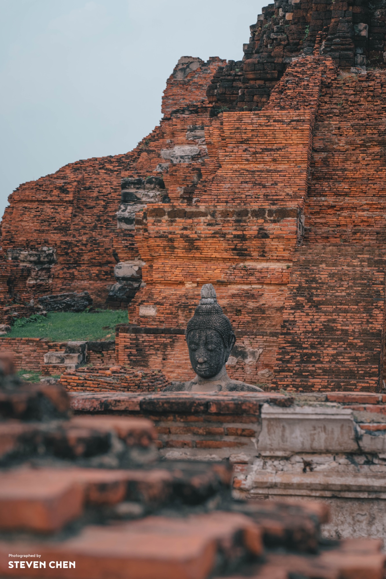 Buddha Light on the Cliff